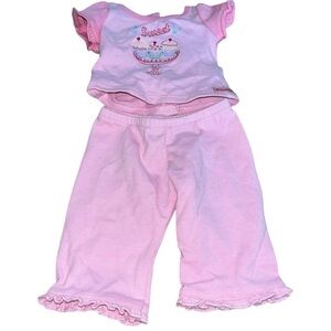 American Girl doll  retired 2010 Sweet Treats Pink Cupcake Pajamas Set